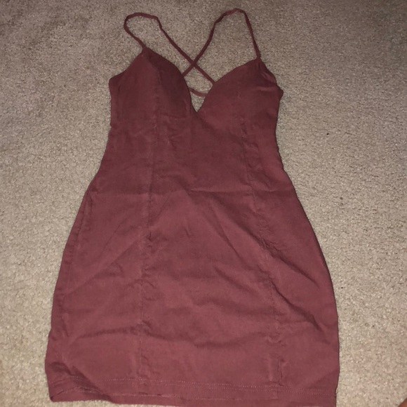 Cross back maroon dress - Picture 2 of 5